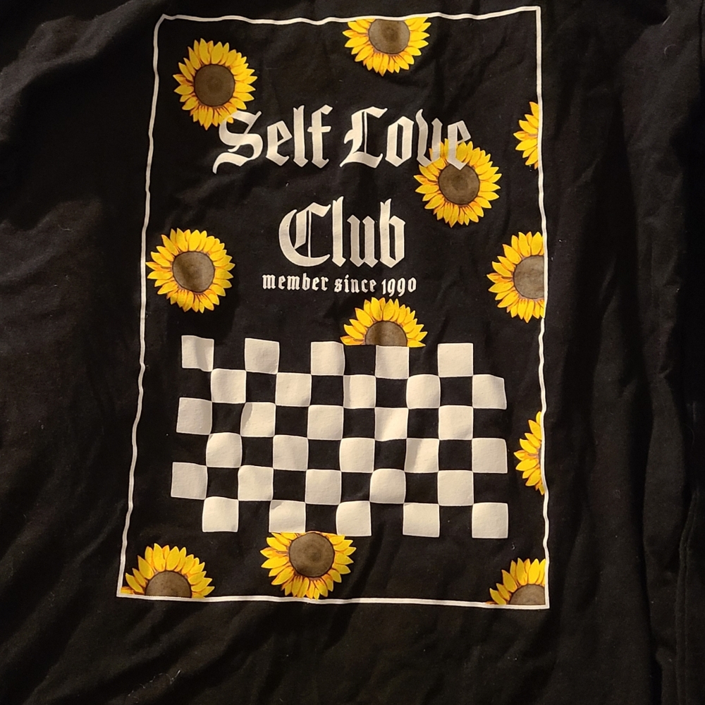Womens rue21 long sleeve T-shirt